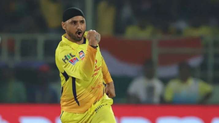 Harbhajan Singh - Top 5 Bowlers With Most Dot Balls in IPL History