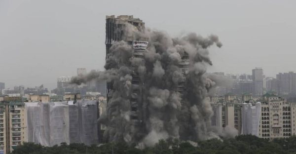 WATCH: Video of Noida Twin Towers Demolition