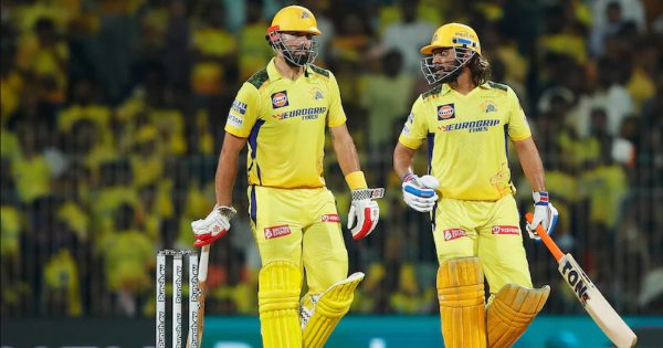 Daryl Mitchell Spills The Beans on Dhoni's Participation in IPL 2025