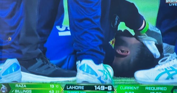 PSL 2025: See Bowler Punching Keeper in Wild Wicket Celebration!