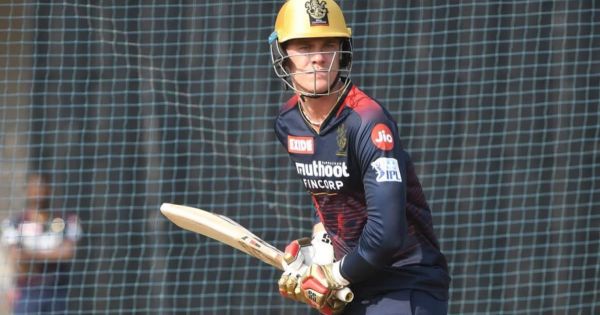 Former RCB Batter Hits 19 Sixes in T20 Innings!